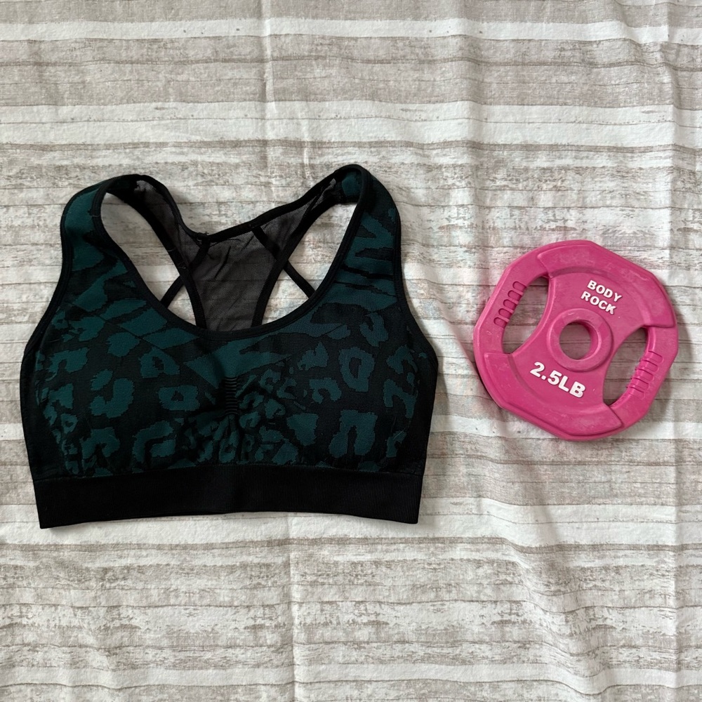 💪🏻 Xersion Dark Teal/Black Cheetah Medium Sports Bra